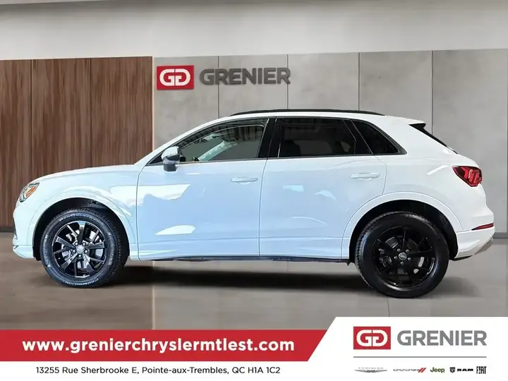 Audi Q3 2021 photo 2
