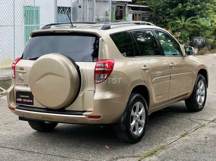 Toyota Rav4 2010 photo 4