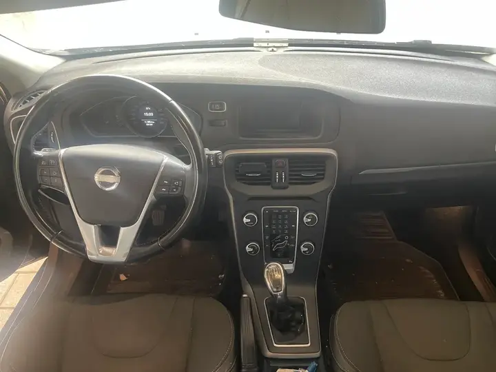 Volvo V40 2013 photo 3