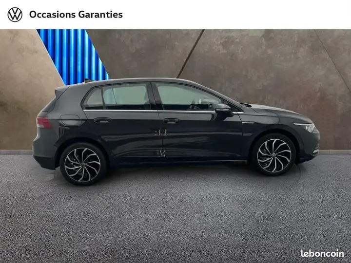 Volkswagen Golf 2023 photo 5
