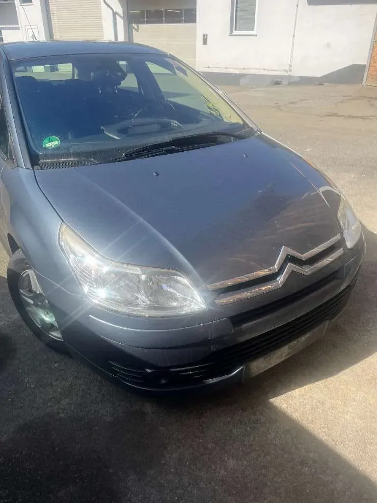 Citroen C4 2008 photo 3