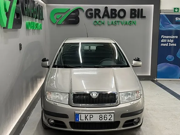 Skoda Fabia 2008 photo 4