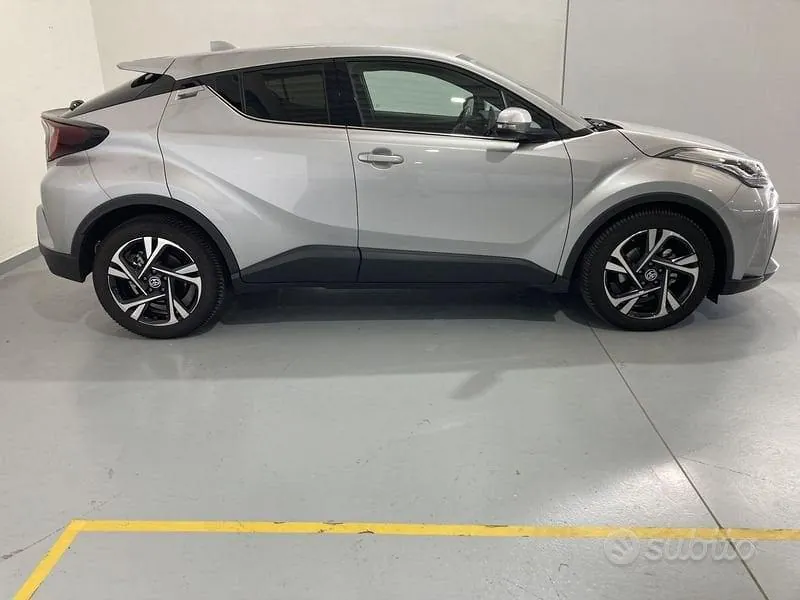 Toyota C-Hr 2023 photo 4