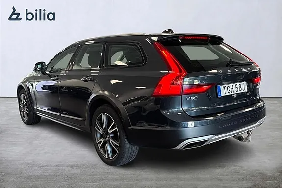 Volvo V90 Cross Country 2019 photo 2