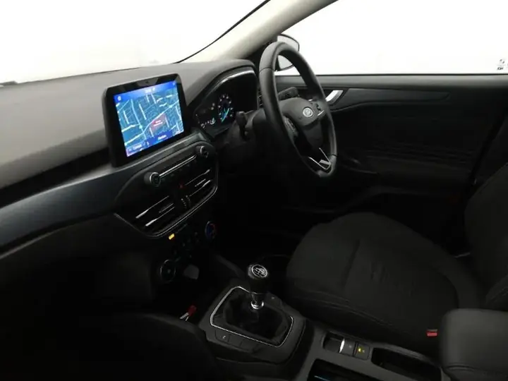 Ford Focus 2020 photo 5
