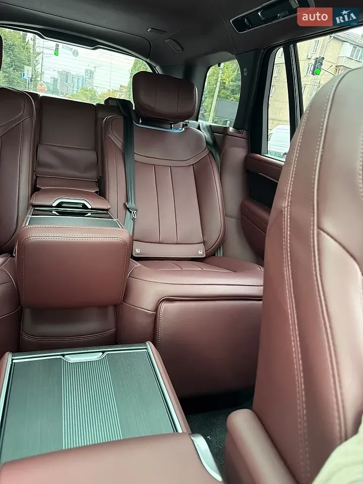 Land Rover Range Rover 2025 photo 3