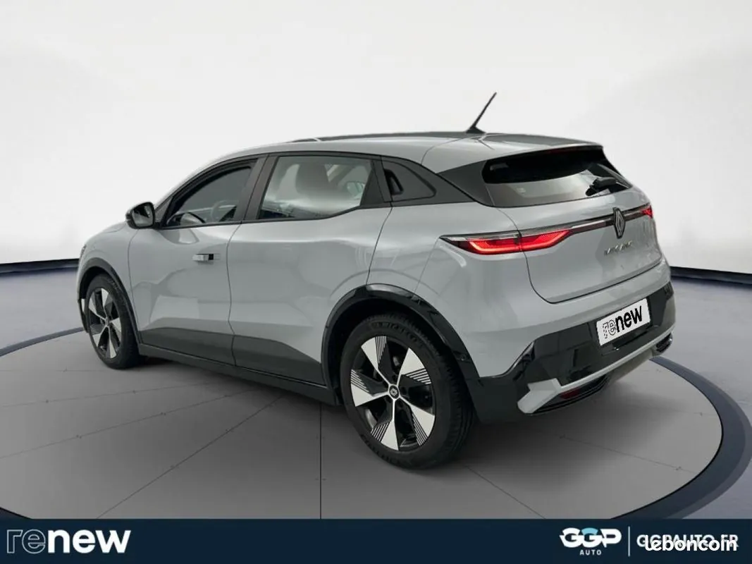 Renault Megane 2022 photo 3