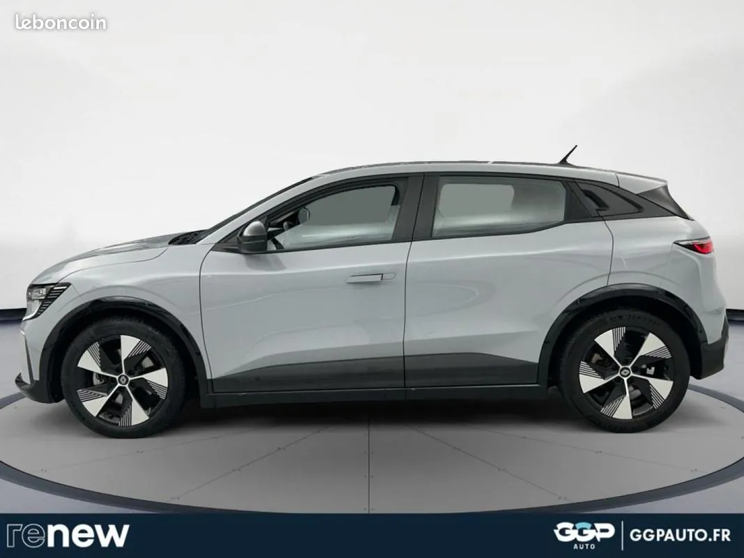 Renault Megane 2022 photo 2