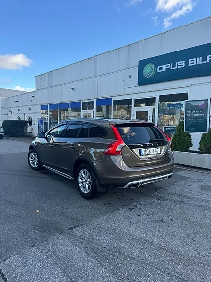 Volvo V60 Cross Country 2016 photo 4
