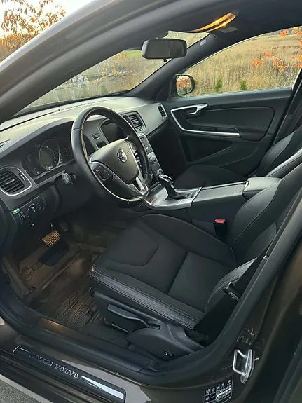 Volvo V60 Cross Country 2016 photo 5