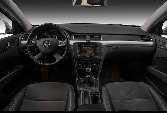 Skoda Superb 2014 photo 5