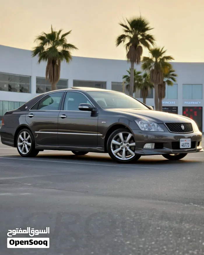 Toyota Crown 2006 photo 3