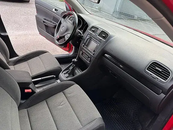 Volkswagen Golf 6 2012 photo 2