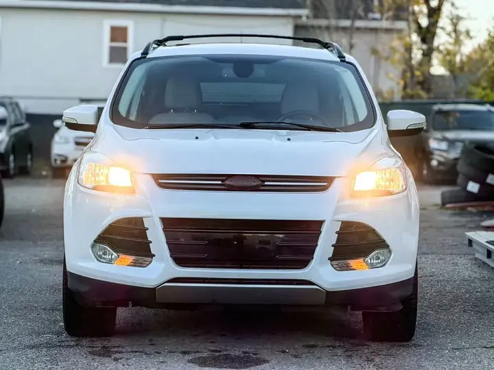 Ford Escape 2013 photo 3