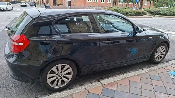 BMW 116I 2008 photo 2