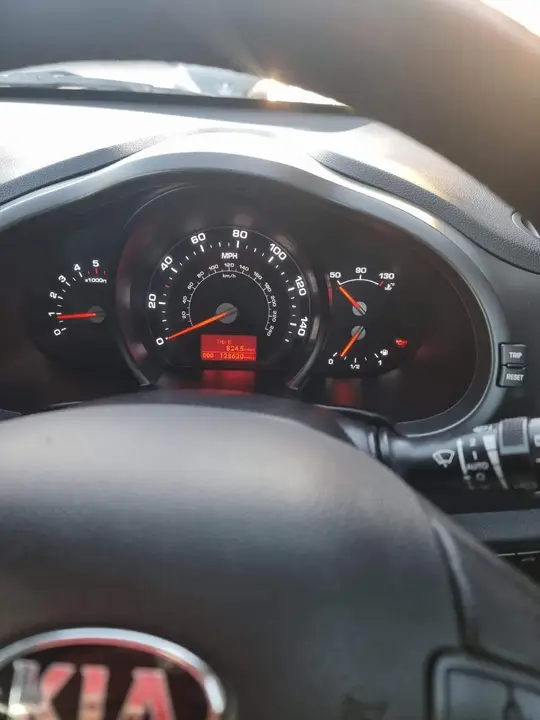 Kia Sportage 2013 photo 2