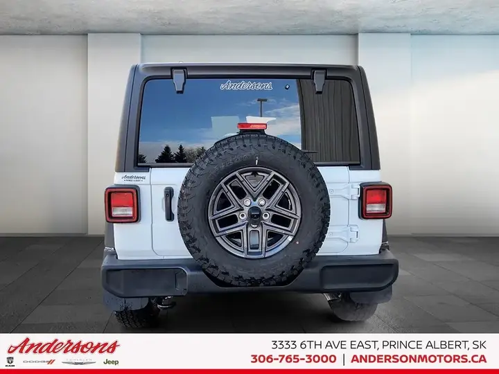 Jeep Wrangler 2026 photo 3