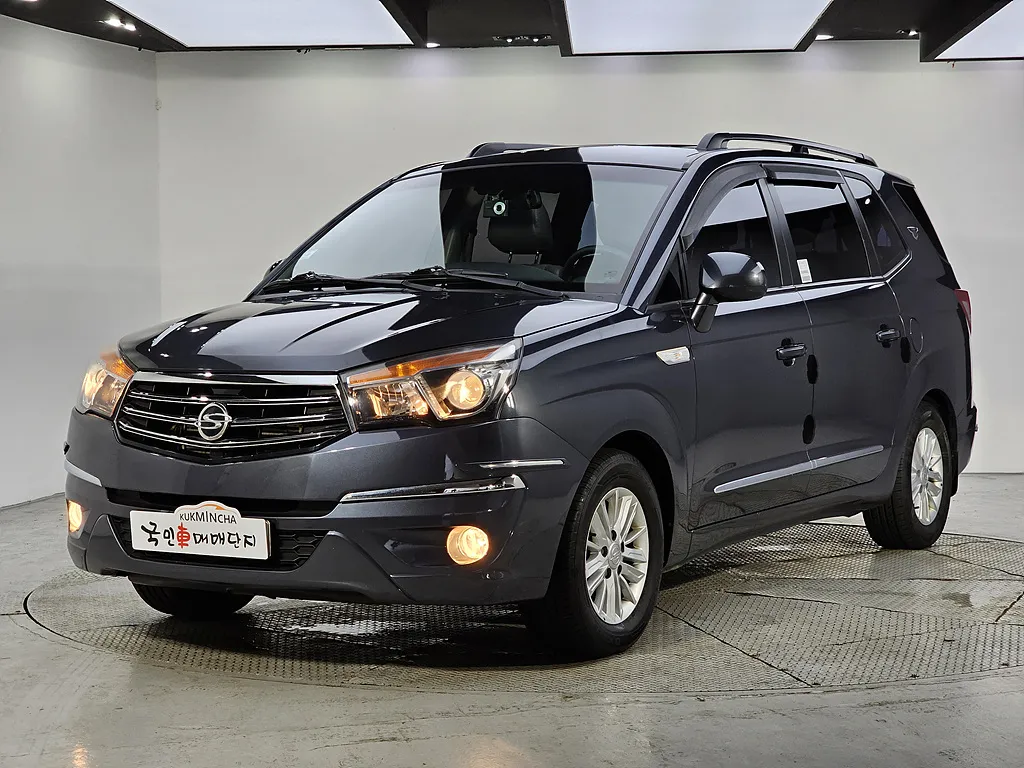 KG Mobility Korando Turismo
