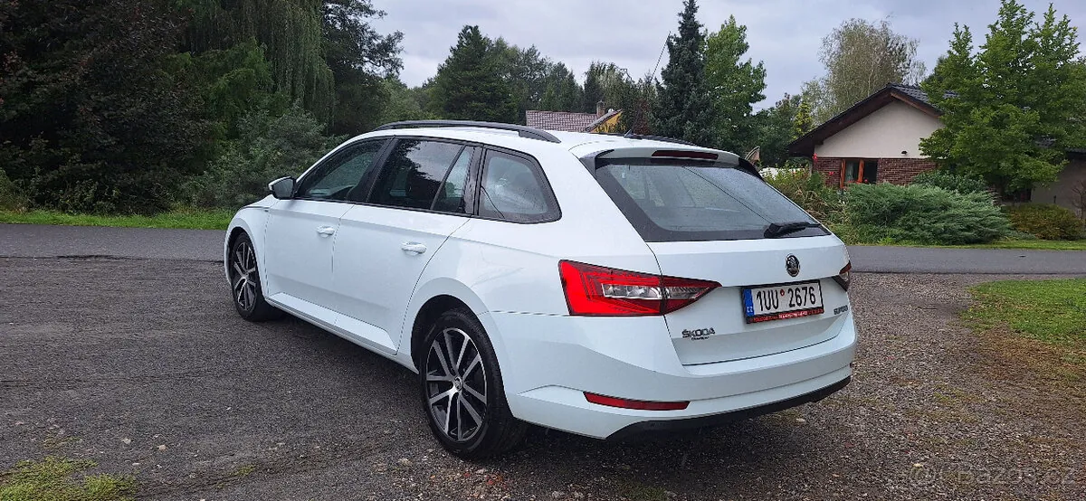 Skoda Superb 2017 photo 2