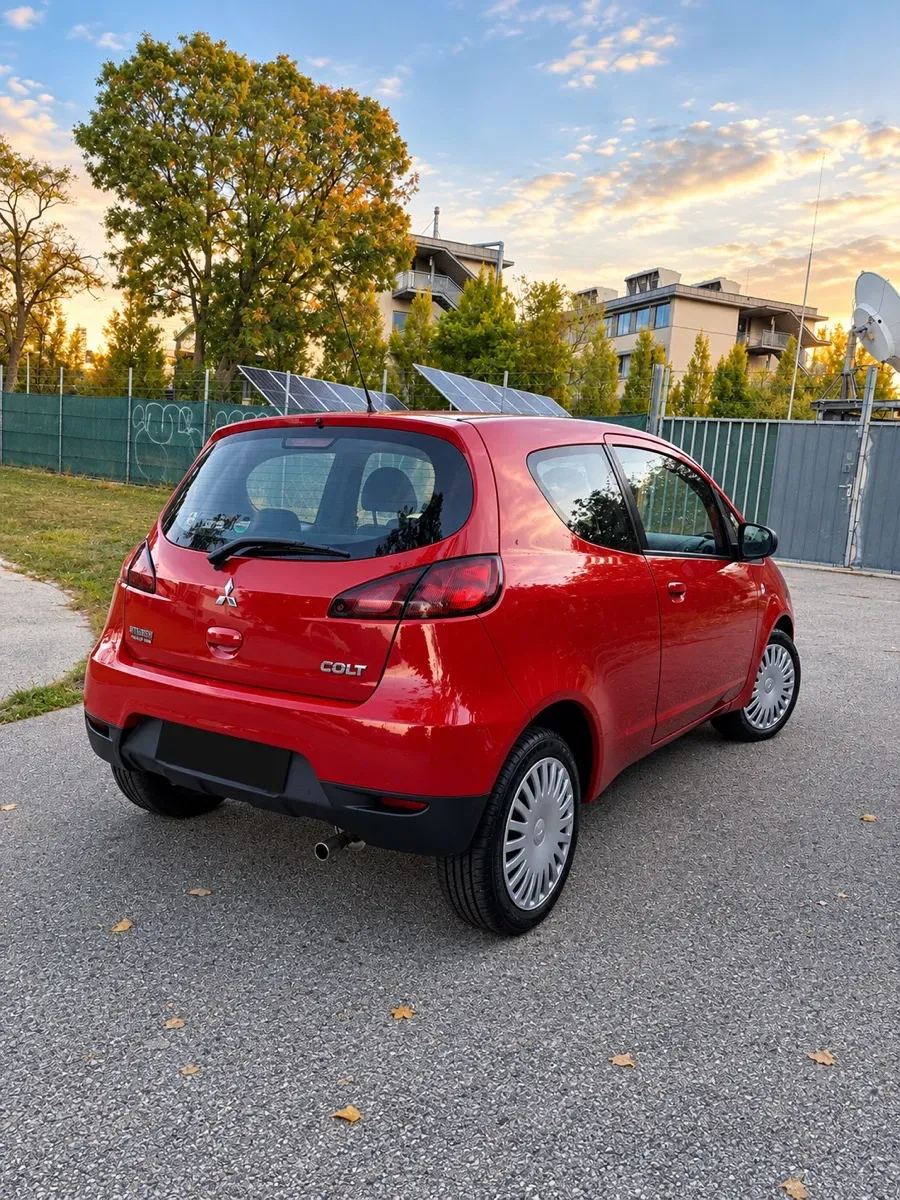 Mitsubishi Colt 2010 photo 3