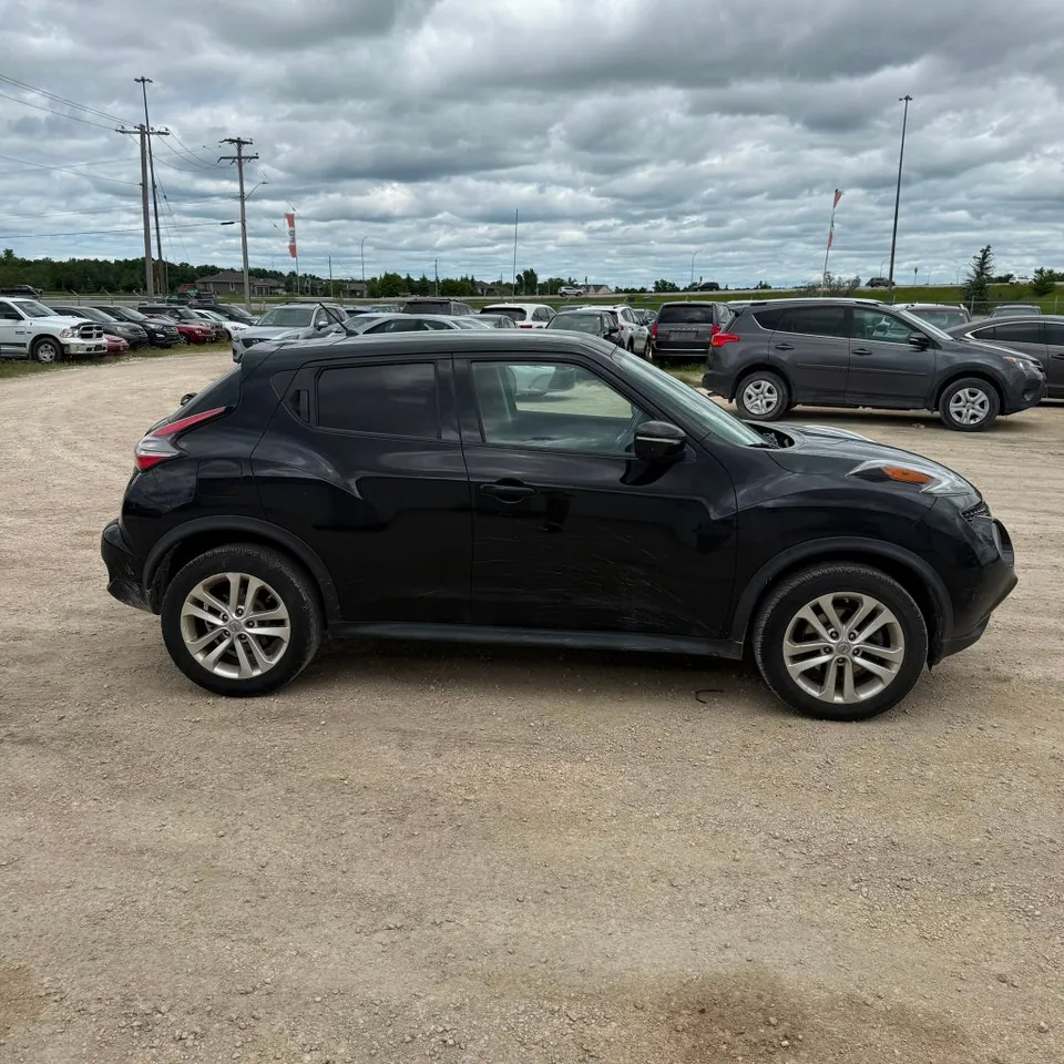 Nissan Juke 2016 photo 2