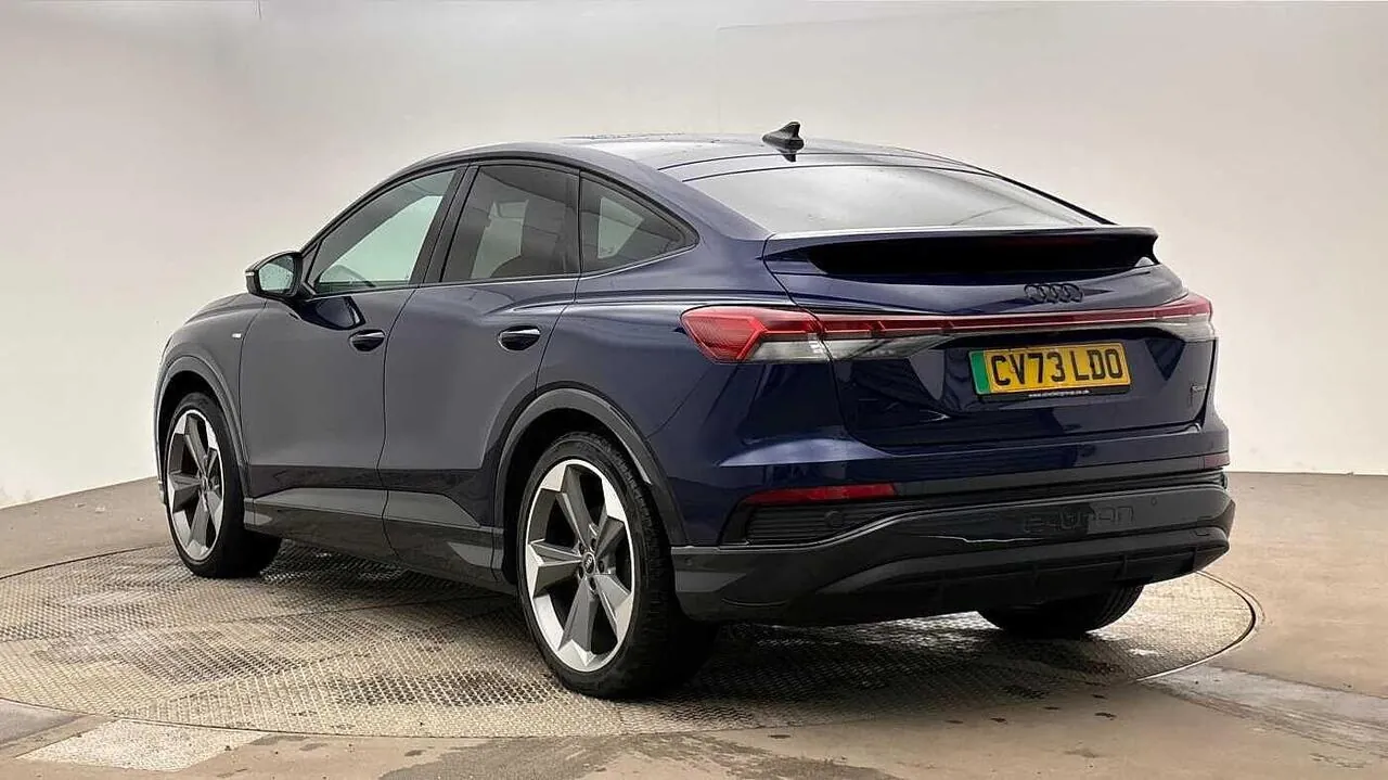 Audi Q4 E-Tron 2023 photo 3