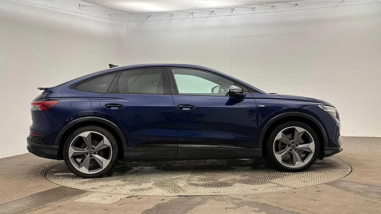 Audi Q4 E-Tron 2023 photo 4
