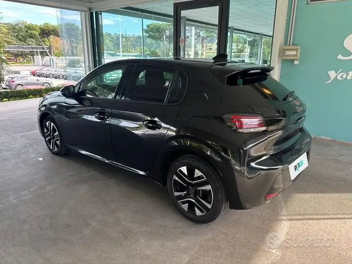 Peugeot 208 2025 photo 3