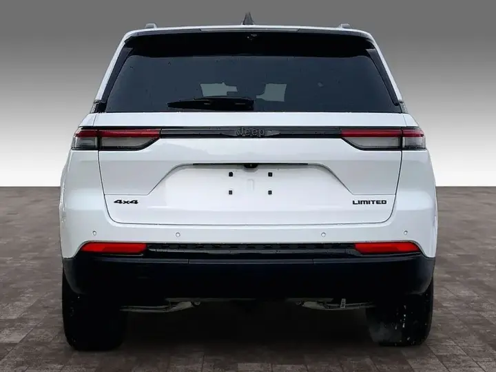 Jeep Grand Cherokee 2024 photo 4