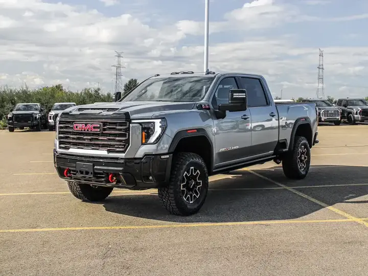 GMC Sierra 2500Hd 2026 photo 4