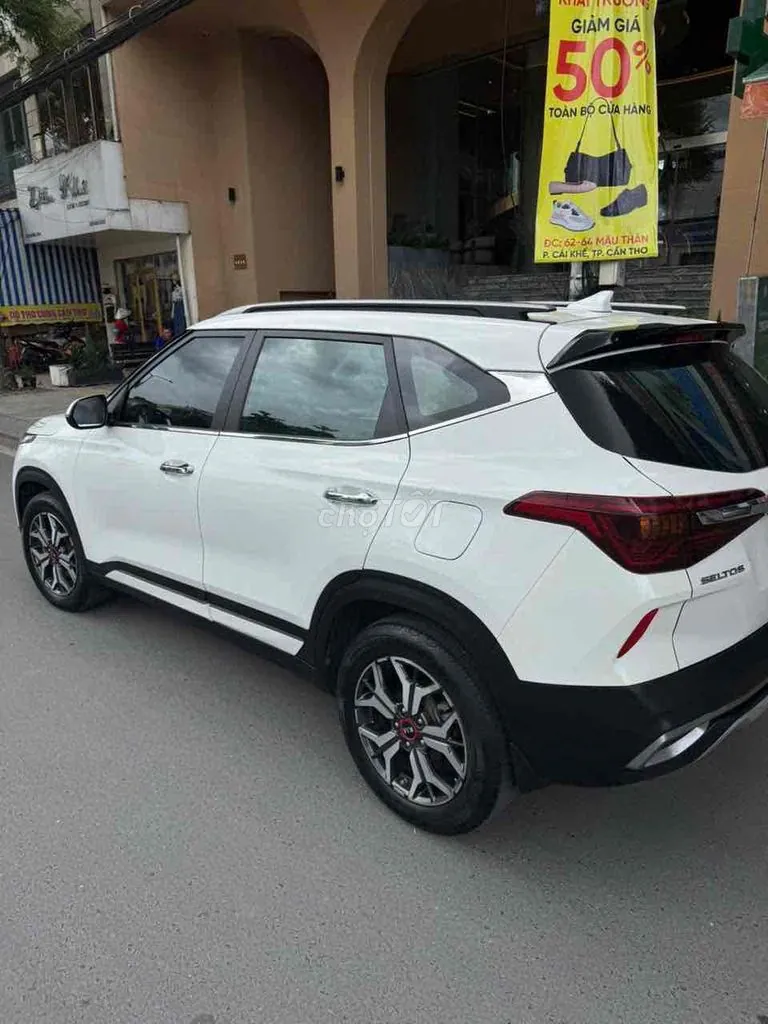 Kia Seltos 2021 photo 2