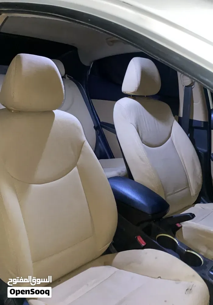 Hyundai Elantra 2013 photo 4