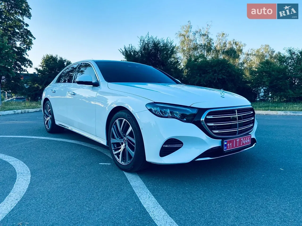 Mercedes-Benz E-Class 2024 photo 2