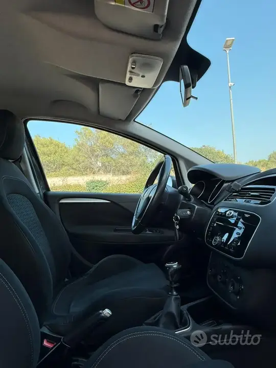 Fiat Punto 2016 photo 4
