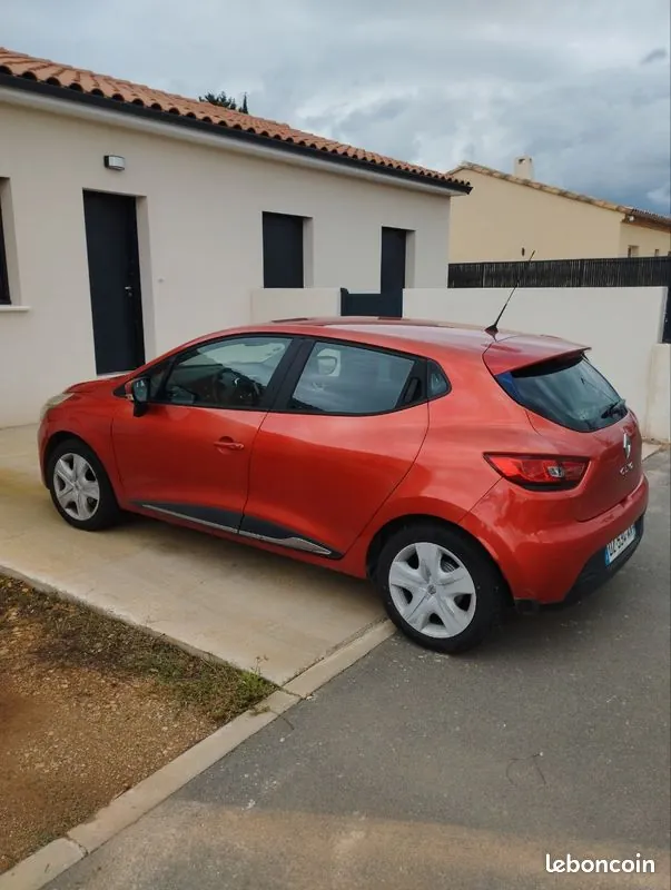 Renault Clio 2016 photo 2