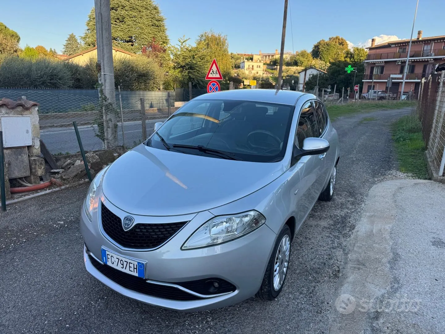 Lancia Ypsilon