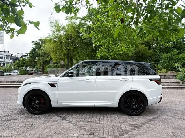 Land Rover Range Rover Sport 2019 photo 3