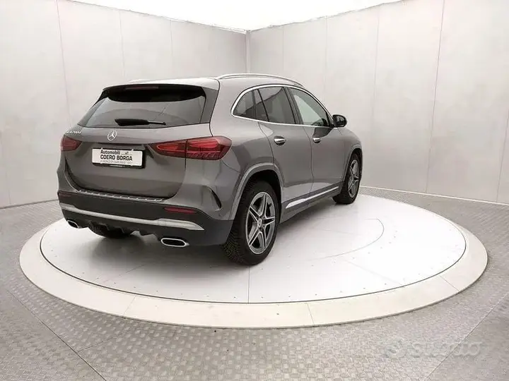 Mercedes-Benz Gla 2024 photo 4