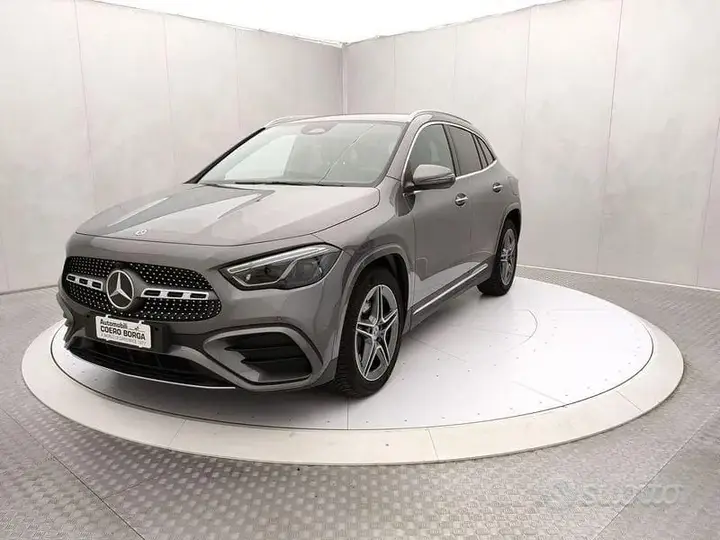 Mercedes-Benz Gla 2024 photo 3