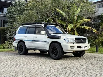 Toyota Land Cruiser 1998 photo 2