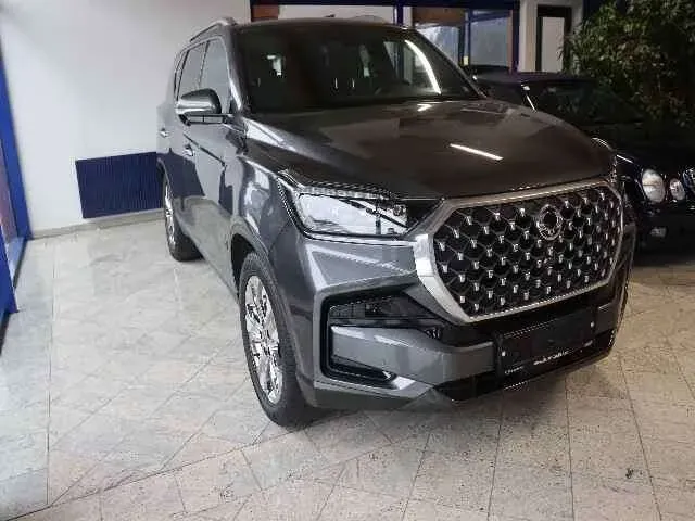 KG Mobility Rexton
