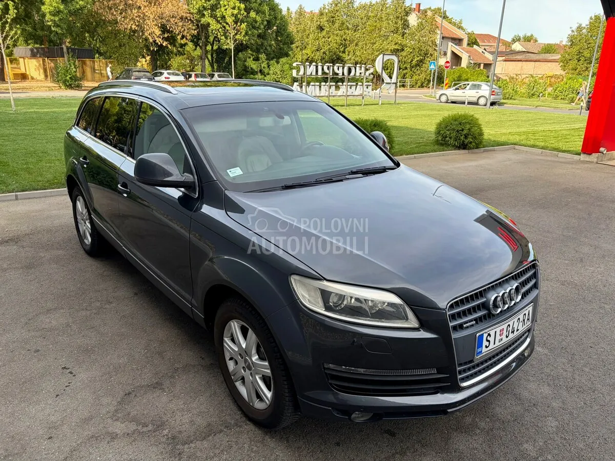 Audi Q7 2008 photo 2