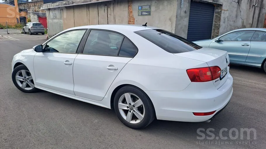 Volkswagen Jetta 2014 photo 3