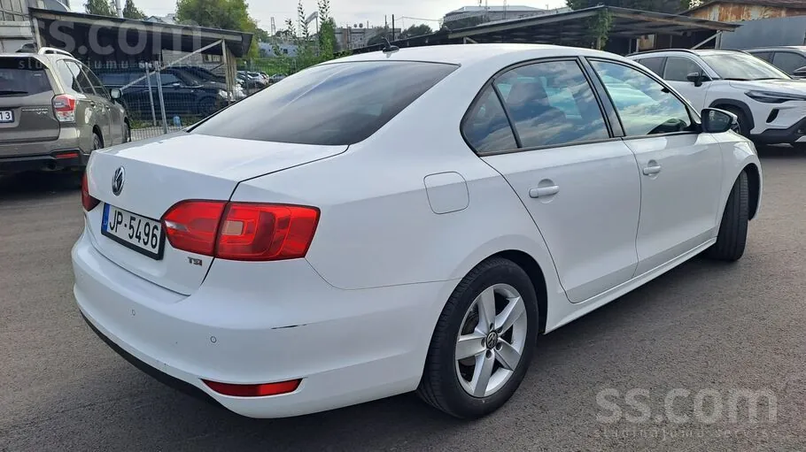 Volkswagen Jetta 2014 photo 4
