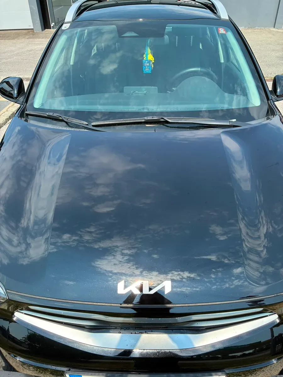 Kia Stonic 2023 photo 2