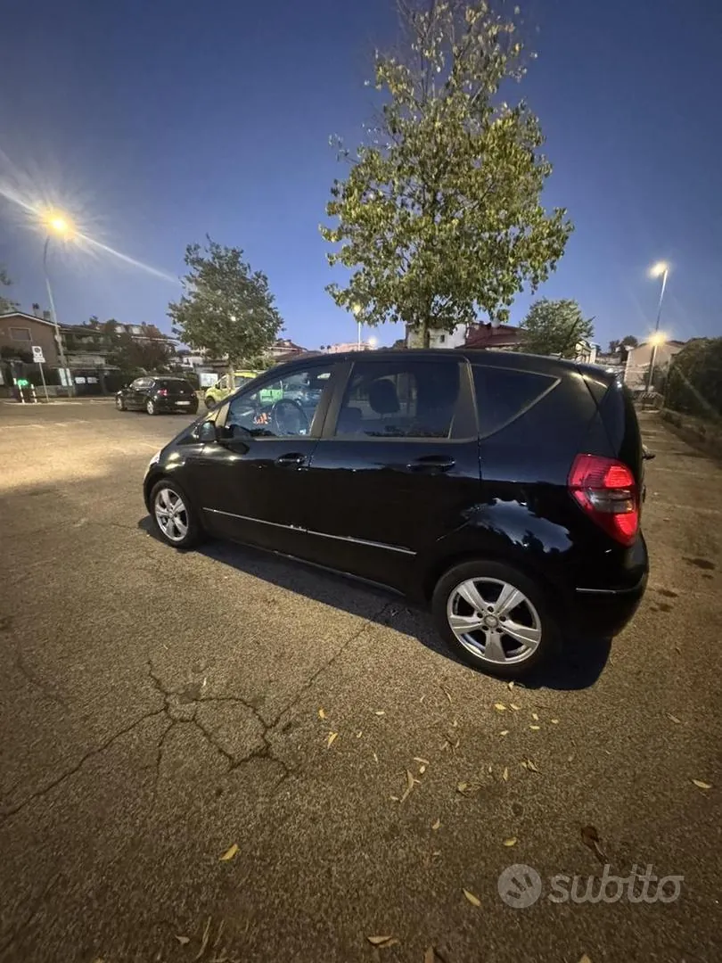 Mercedes-Benz A-Class 2009 photo 3