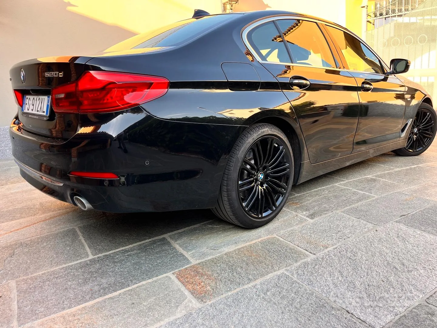 BMW 520Xd 2018 photo 2