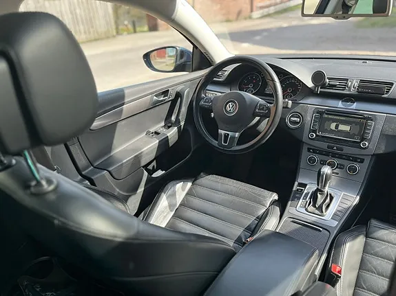 Volkswagen Passat 2013 photo 3