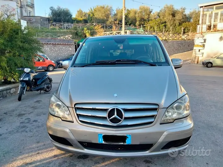 Mercedes-Benz Viano 2012 photo 3