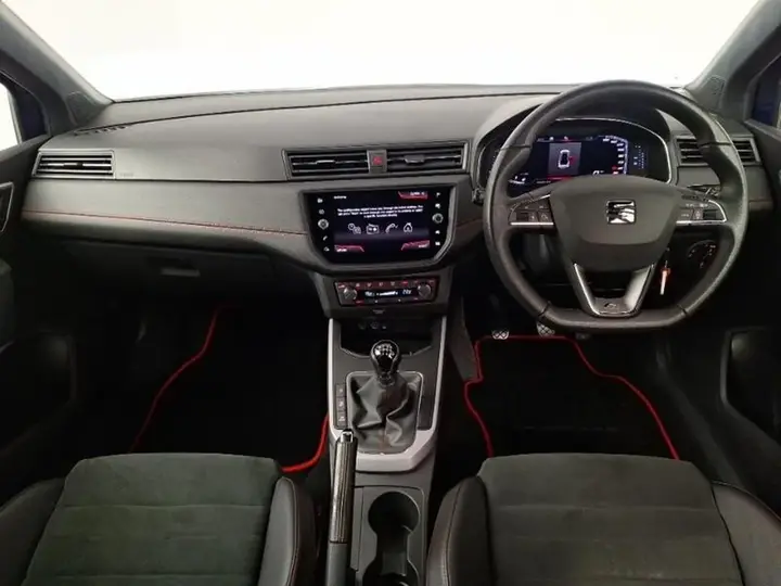 Seat Arona 2019 photo 3
